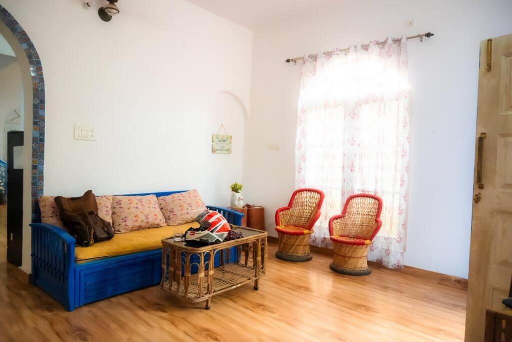 Blue Door Villa By Homeyhuts Rājpur Zewnętrze zdjęcie