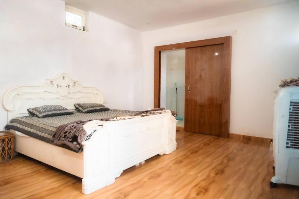 Blue Door Villa By Homeyhuts Rājpur Zewnętrze zdjęcie